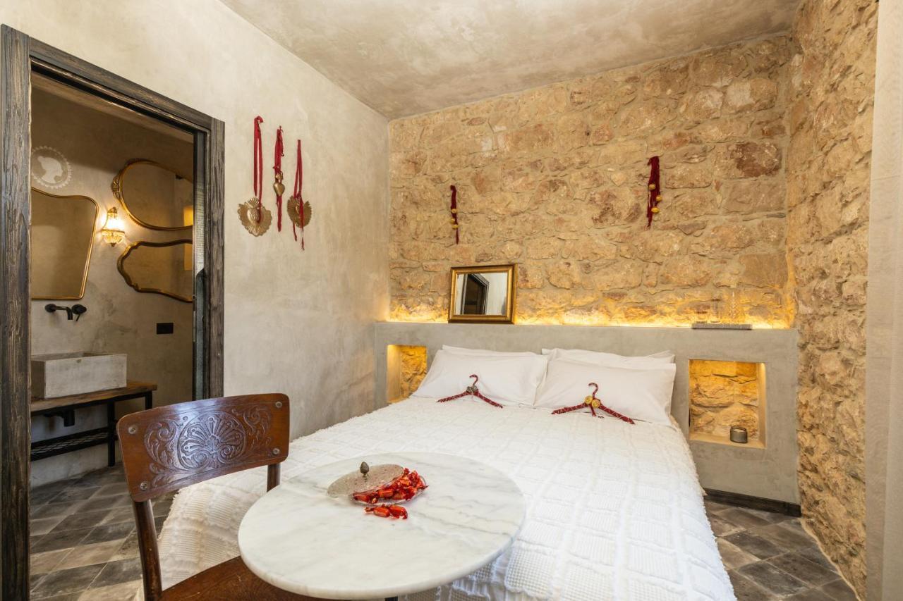 Via Roma Charming Rooms Бауней Экстерьер фото
